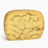 Queso Sardo, con pimienta, artesanal.